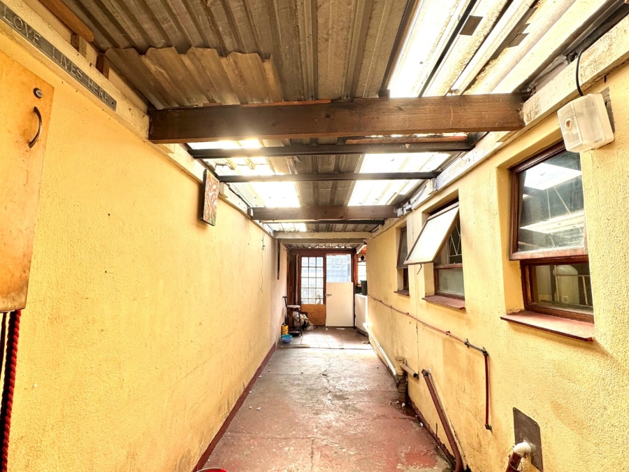 To Let 3 Bedroom Property for Rent in Strandfontein Village Western Cape